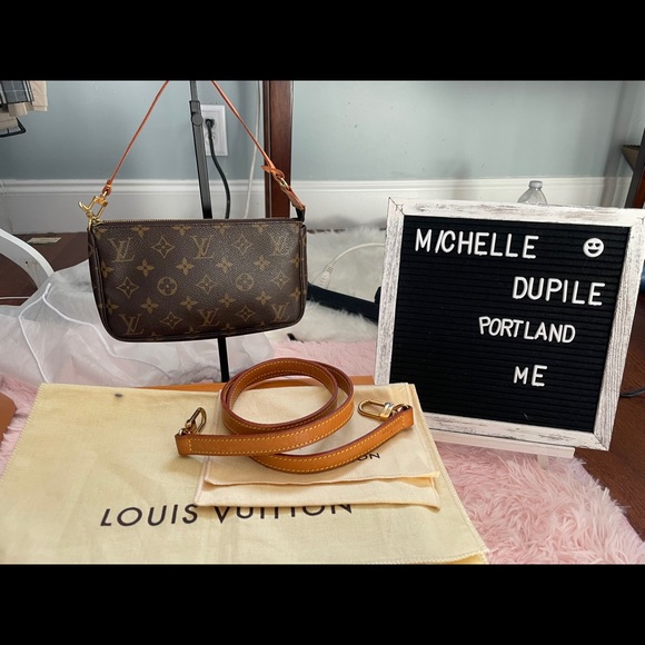 Louis vuitton pochette accessories with strap!SOLD - Picture 5 of 13